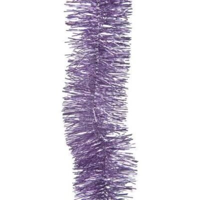 A 270 cm hosszú girland kiváló ünnepi dekoráció, ízlésesen díszítheted vele a kandallót, a lépcső korlátot vagy éppen a  bútort.