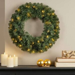 Ajtódíszek, girlandok és adventi koszorúk